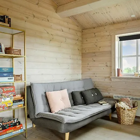 Awesome In With Sauna Humble